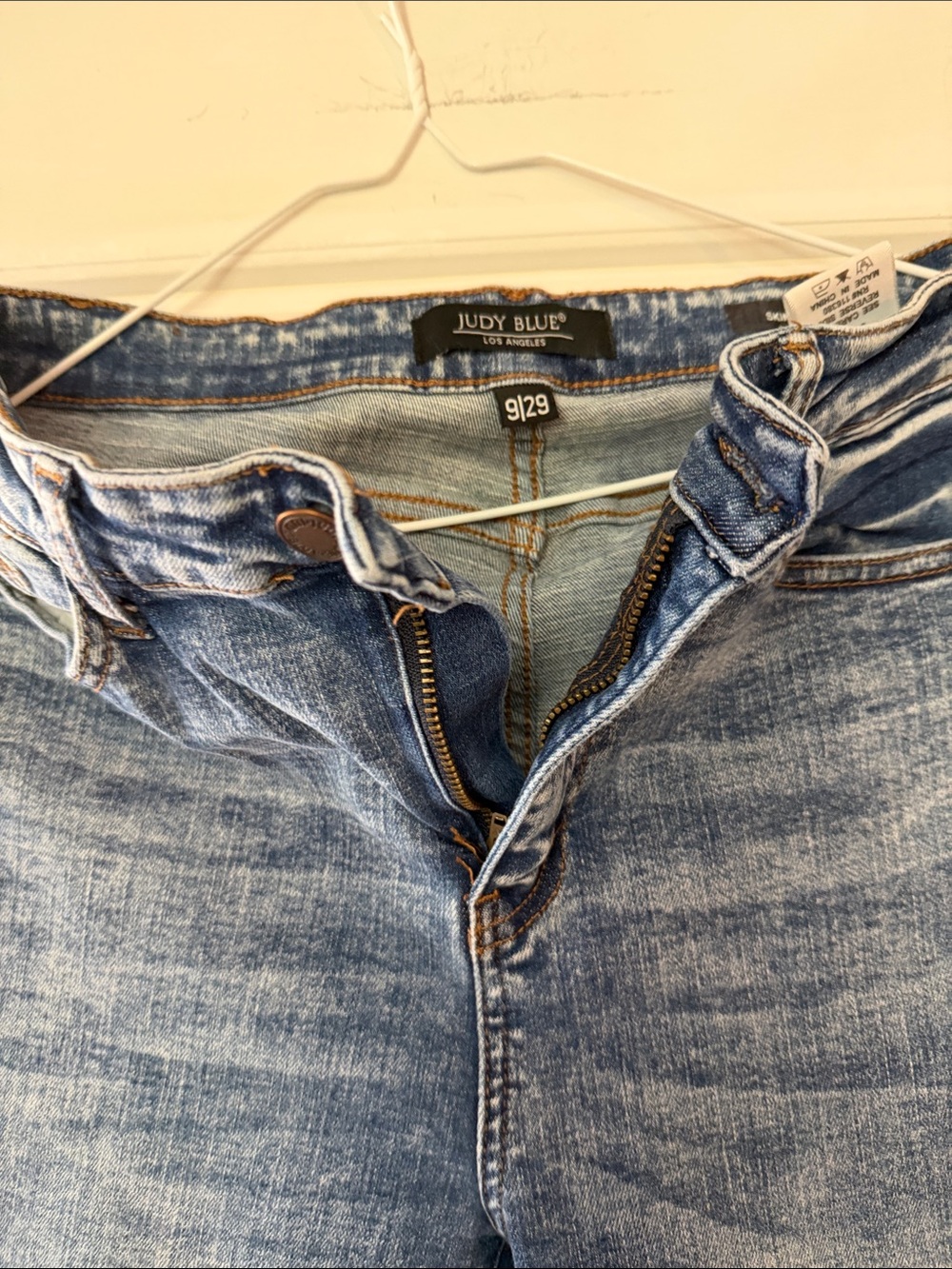 Judy blue skinny jeans 9/29 - Picture 2 of 3